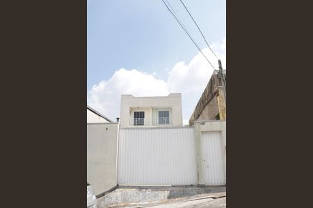 Casa de condomínio à venda com 60m², 2 quartos e sem vaga Casa de condomínio à venda com 60m², 2 quartos e sem vagaFachada