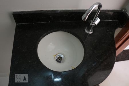 Casa de condomínio à venda com 60m², 2 quartos e sem vaga Casa de condomínio à venda com 60m², 2 quartos e sem vagaLavabo