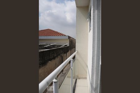 Casa de condomínio à venda com 60m², 2 quartos e sem vaga Casa de condomínio à venda com 60m², 2 quartos e sem vagaSacada