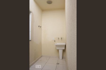 Casa de condomínio à venda com 60m², 2 quartos e sem vaga Casa de condomínio à venda com 60m², 2 quartos e sem vagaDetalhe da area de serviço