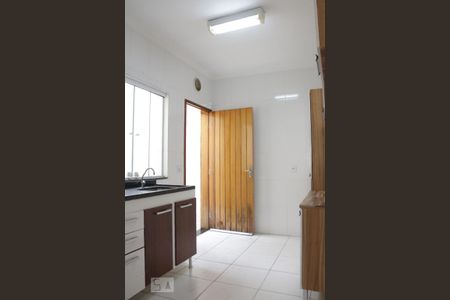 Casa de condomínio à venda com 60m², 2 quartos e sem vaga Casa de condomínio à venda com 60m², 2 quartos e sem vagaCozinha