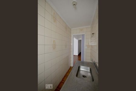 Cozinha de kitnet/studio para alugar com 1 quarto, 45m² em Liberdade, São Paulo