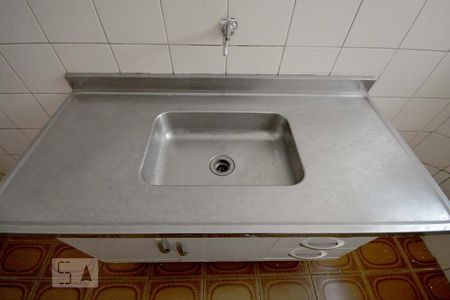 Cozinha de kitnet/studio para alugar com 1 quarto, 45m² em Liberdade, São Paulo