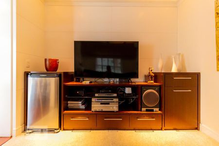 Sala de TV de apartamento para alugar com 3 quartos, 245m² em Santa Cecília, São Paulo