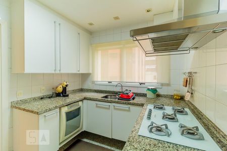 Apartamento para alugar com 245m², 3 quartos e 4 vagasCozinha