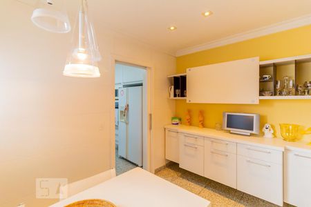 Apartamento para alugar com 245m², 3 quartos e 4 vagasCopa