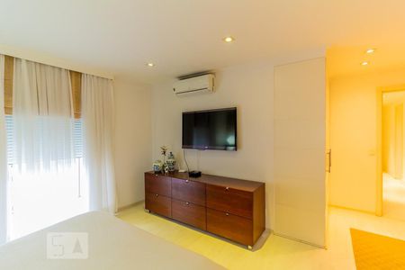 Apartamento para alugar com 245m², 3 quartos e 4 vagasSuíte 3