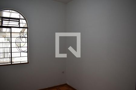 Casa para alugar com 70m², 3 quartos e 2 vagasQuarto 3