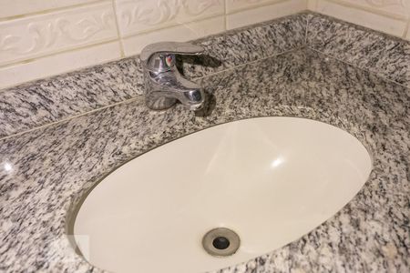 Apartamento à venda com 240m², 4 quartos e 4 vagasBanheiro - Torneira