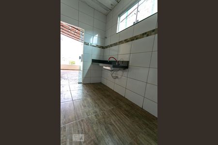 Casa para alugar com 2 quartos, 120m² em Boa Vista, Belo Horizonte