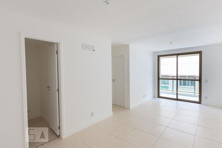 Sala de Apartamento com 2 quartos, 86m² Santa Rosa 