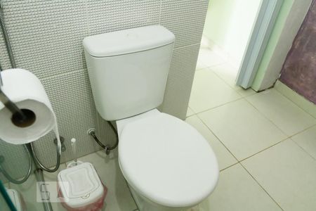 Banheiro de casa para alugar com 1 quarto, 21m² em Vila Friburgo, São Paulo