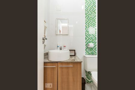 Casa de condomínio à venda com 75m², 2 quartos e 1 vagaBanheiro suíte 1