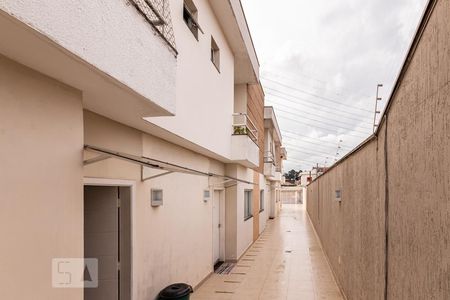 Casa de condomínio à venda com 75m², 2 quartos e 1 vagaCorredor de entrada 