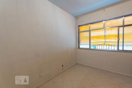 Quarto 1 de apartamento para alugar com 1 quarto, 50m² em Ingá, Niterói
