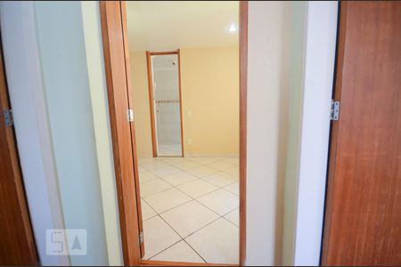 Corredor de apartamento à venda com 2 quartos, 53m² em Santa Rosa, Niterói