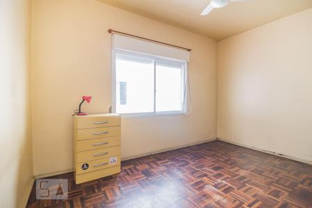 Dormitório de apartamento à venda com 1 quarto, 45m² em Farroupilha, Porto Alegre