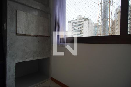 Sala  de apartamento para alugar com 4 quartos, 127m² em Petrópolis, Porto Alegre