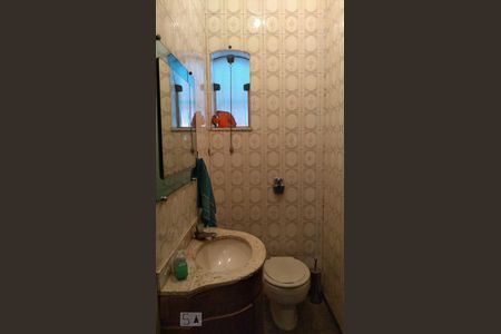 Casa à venda com 297m², 4 quartos e 6 vagas Casa à venda com 297m², 4 quartos e 6 vagasbanheiro 1