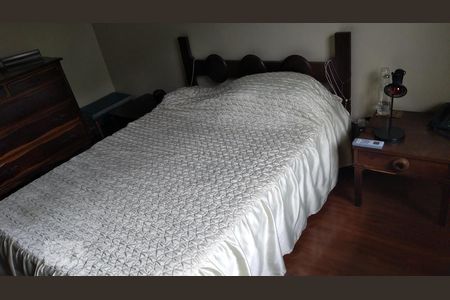 Casa à venda com 297m², 4 quartos e 6 vagas Casa à venda com 297m², 4 quartos e 6 vagasSuíte master