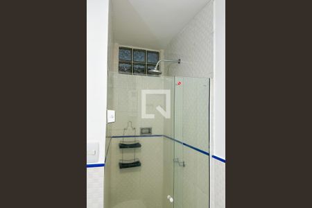 Banheiro de apartamento para alugar com 2 quartos, 57m² em Copacabana, Rio de Janeiro