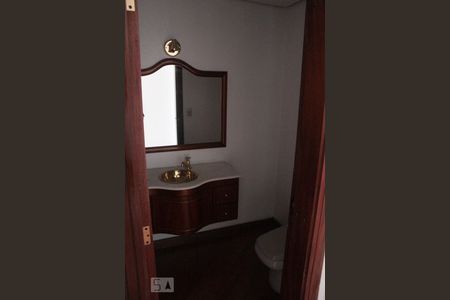 Apartamento à venda com 195m², 4 quartos e 2 vagas Apartamento à venda com 195m², 4 quartos e 2 vagasLavabo