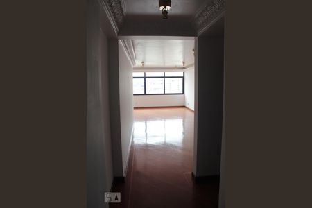 Apartamento à venda com 195m², 4 quartos e 2 vagas Apartamento à venda com 195m², 4 quartos e 2 vagasSala