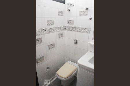 Apartamento à venda com 195m², 4 quartos e 2 vagas Apartamento à venda com 195m², 4 quartos e 2 vagasBanheiro 2