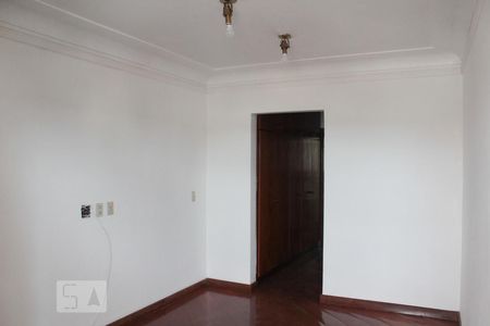 Apartamento à venda com 195m², 4 quartos e 2 vagas Apartamento à venda com 195m², 4 quartos e 2 vagasQuarto