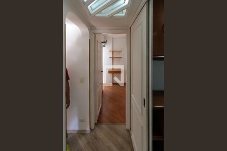 Apartamento para alugar com 77m², 4 quartos e 2 vagas Apartamento para alugar com 77m², 4 quartos e 2 vagasCorredor
