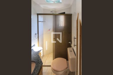 Apartamento para alugar com 77m², 4 quartos e 2 vagas Apartamento para alugar com 77m², 4 quartos e 2 vagasBanheiro da Suite