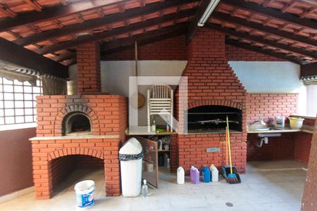 Apartamento para alugar com 77m², 4 quartos e 2 vagas Apartamento para alugar com 77m², 4 quartos e 2 vagasÁrea comum - Churrasqueira