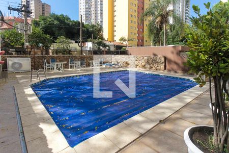 Apartamento para alugar com 77m², 4 quartos e 2 vagas Apartamento para alugar com 77m², 4 quartos e 2 vagasÁrea comum - Piscina