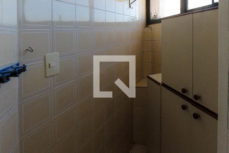 Apartamento para alugar com 77m², 4 quartos e 2 vagas Apartamento para alugar com 77m², 4 quartos e 2 vagasdispensa