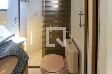 Apartamento para alugar com 77m², 4 quartos e 2 vagas Apartamento para alugar com 77m², 4 quartos e 2 vagasBanheiro da Suite