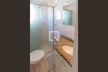 Apartamento para alugar com 77m², 4 quartos e 2 vagas Apartamento para alugar com 77m², 4 quartos e 2 vagasBanheiro Social