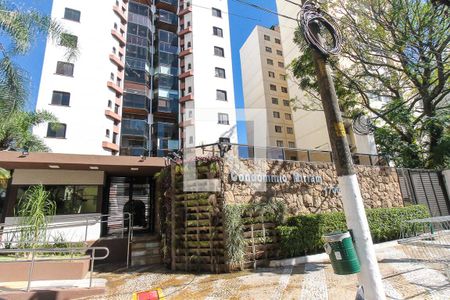 Apartamento para alugar com 77m², 4 quartos e 2 vagas Apartamento para alugar com 77m², 4 quartos e 2 vagasFachada
