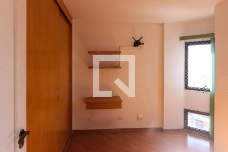 Apartamento para alugar com 77m², 4 quartos e 2 vagas Apartamento para alugar com 77m², 4 quartos e 2 vagasQuarto