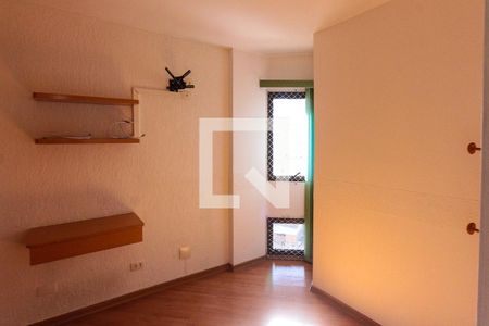 Apartamento para alugar com 77m², 4 quartos e 2 vagas Apartamento para alugar com 77m², 4 quartos e 2 vagasQuarto