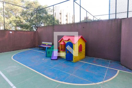 Apartamento para alugar com 77m², 4 quartos e 2 vagas Apartamento para alugar com 77m², 4 quartos e 2 vagasÁrea comum - Playground