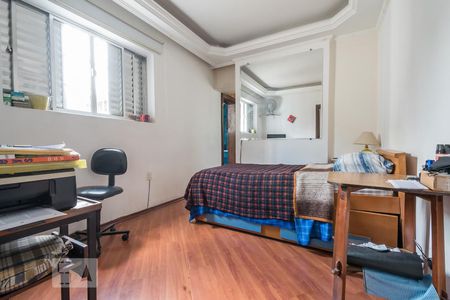 Casa à venda com 250m², 7 quartos e 3 vagasQuarto 4