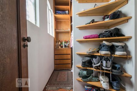 Casa à venda com 250m², 7 quartos e 3 vagasQuarto