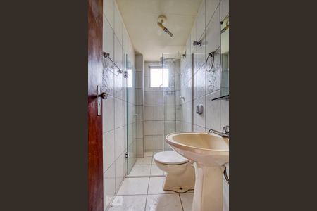 Banheiro de apartamento para alugar com 1 quarto, 41m² em Centro, Curitiba