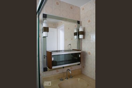 Apartamento à venda com 72m², 3 quartos e 1 vagaBANHEIRO 