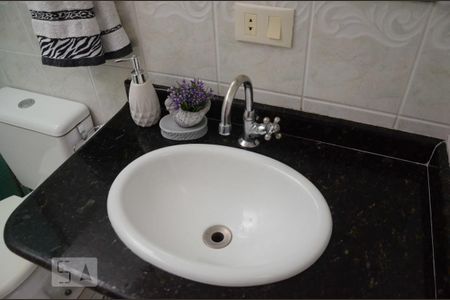 Detalhe banheiro de casa à venda com 3 quartos, 140m² em Jardim Jaçanã, São Paulo