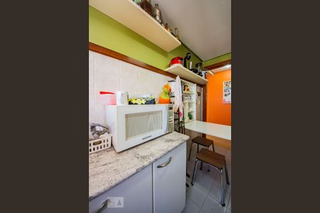 Cozinha de apartamento à venda com 2 quartos, 84m² em Bom Jesus, Porto Alegre