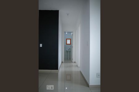 Corredor de apartamento à venda com 2 quartos, 55m² em Vila Nova, Porto Alegre