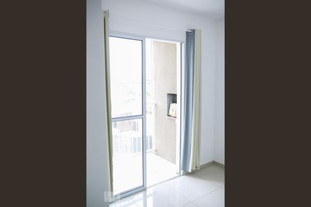 Sala de apartamento à venda com 2 quartos, 55m² em Vila Nova, Porto Alegre