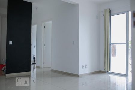 Sala de apartamento à venda com 2 quartos, 55m² em Vila Nova, Porto Alegre