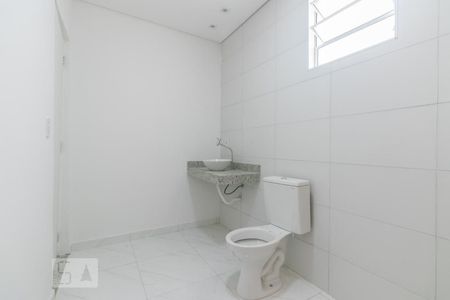 Casa para alugar com 93m², 2 quartos e 2 vagas Casa para alugar com 93m², 2 quartos e 2 vagasBanheiro